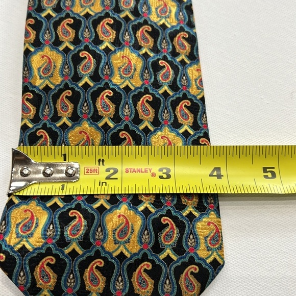 Brioni Paisley Men's 100% Silk Classic  Tie - Picture 6 of 7